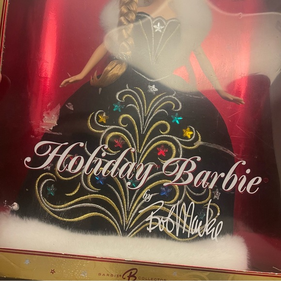 Bob Mackie Holiday Barbie 2006 in Black and Gold Gown - Picture 4 of 9